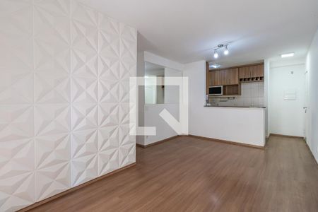 Sala de apartamento para alugar com 3 quartos, 80m² em Jardim Tupanci, Barueri