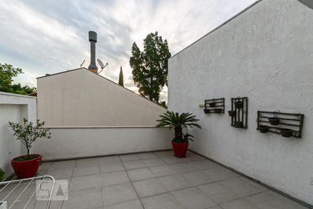 Casa de condomínio para alugar com 185m², 3 quartos e 2 vagas Casa de condomínio para alugar com 185m², 3 quartos e 2 vagasTerraço