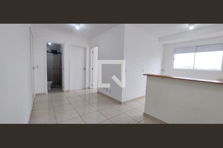 Sala de apartamento para alugar com 2 quartos, 42m² em Jardim Vila Rica, Santo André