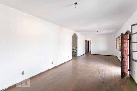 Sala de casa à venda com 4 quartos, 500m² em Santa Monica, Belo Horizonte