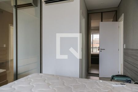 Suíte de apartamento para alugar com 2 quartos, 105m² em Gonzaga, Santos