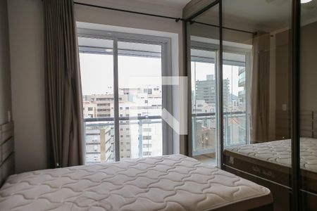 Suíte de apartamento para alugar com 2 quartos, 105m² em Gonzaga, Santos