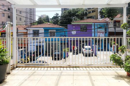 Fachada de casa à venda com 3 quartos, 180m² em Alto de Pinheiros, São Paulo