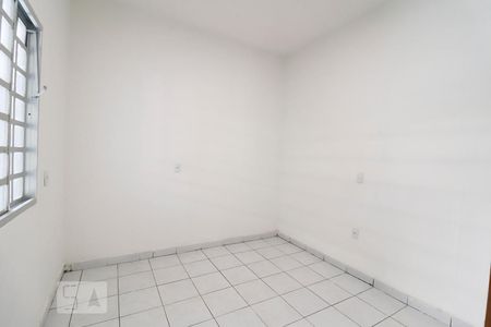 Quarto 1 de casa para alugar com 3 quartos, 144m² em Setor Morada do Sol, Goiânia