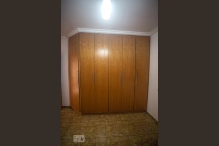 Armário de casa para alugar com 4 quartos, 300m² em Santa Terezinha, São Bernardo do Campo
