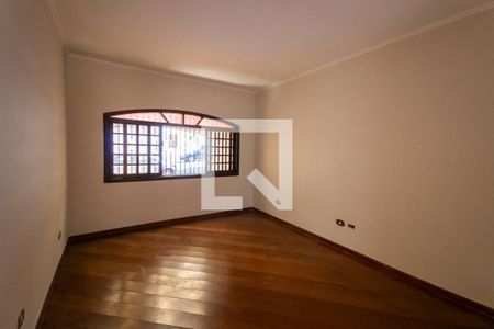 Sala de casa à venda com 3 quartos, 142m² em Vila Santa Virginia, São Paulo