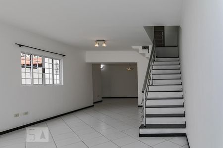 Sala de casa para alugar com 3 quartos, 250m² em Jardim Armênia, Mogi das Cruzes