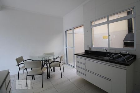 Cozinha de casa para alugar com 2 quartos, 91m² em Fazenda Santa Cândida, Campinas