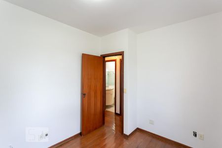 Quarto 2 de apartamento para alugar com 2 quartos, 65m² em Floresta, Belo Horizonte