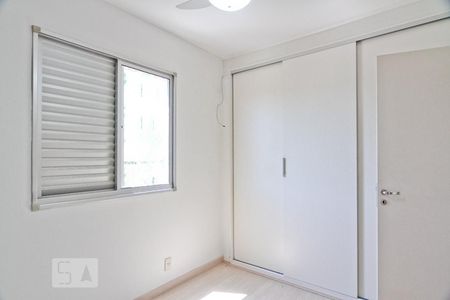 Suíte de apartamento para alugar com 3 quartos, 60m² em Parque Maria Domitila, São Paulo