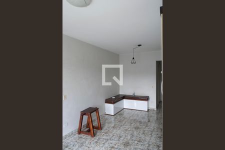 sala de apartamento para alugar com 2 quartos, 61m² em Jardim Mariliza, São Paulo