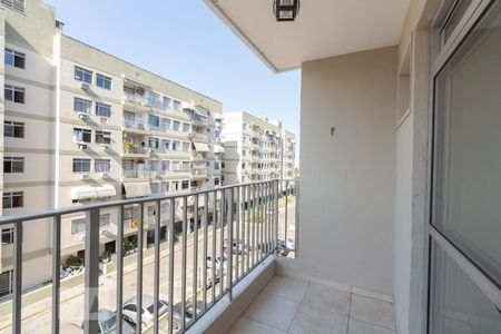 Varanda de apartamento para alugar com 2 quartos, 75m² em Vila Valqueire, Rio de Janeiro