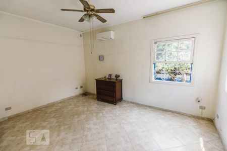 Casa à venda com 250m², 6 quartos e 11 vagas Casa à venda com 250m², 6 quartos e 11 vagasQuarto 3