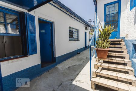 Casa à venda com 250m², 6 quartos e 11 vagas Casa à venda com 250m², 6 quartos e 11 vagasQuintal