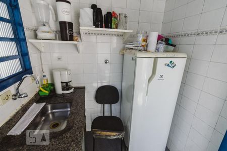 Casa à venda com 250m², 6 quartos e 11 vagas Casa à venda com 250m², 6 quartos e 11 vagasCasa 2 Cozinha