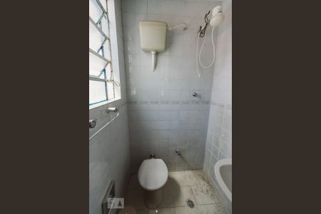 Casa à venda com 250m², 6 quartos e 11 vagas Casa à venda com 250m², 6 quartos e 11 vagasBanheiro da Suíte 4