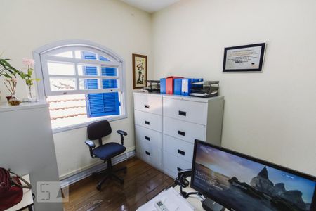 Casa à venda com 250m², 6 quartos e 11 vagas Casa à venda com 250m², 6 quartos e 11 vagasQuarto 7