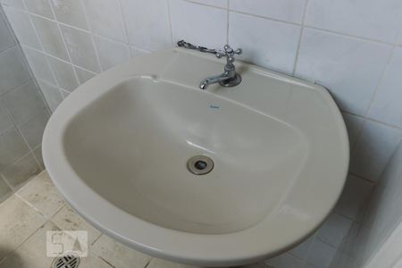 Casa à venda com 250m², 6 quartos e 11 vagas Casa à venda com 250m², 6 quartos e 11 vagasBanheiro da Suíte 4 Pia