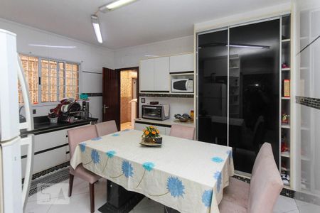 Cozinha de casa à venda com 3 quartos, 129m² em Jardim Piqueroby, São Paulo