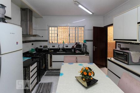 Cozinha de casa à venda com 3 quartos, 129m² em Jardim Piqueroby, São Paulo