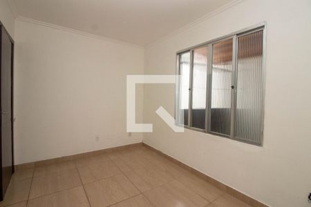 Quarto 1 de casa para alugar com 3 quartos, 250m² em Sarandi, Porto Alegre