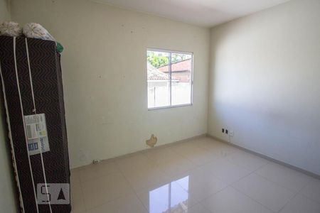 Quarto de casa para alugar com 2 quartos, 80m² em Jardim Primavera, Duque de Caxias