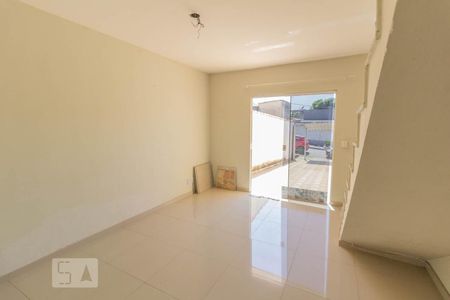 Sala de casa para alugar com 2 quartos, 80m² em Jardim Primavera, Duque de Caxias