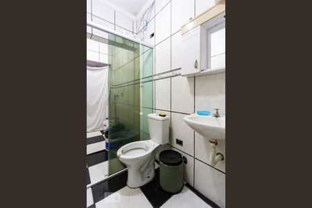 Banheiro de casa à venda com 1 quarto, 40m² em Conceição, Osasco