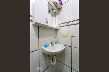 Banheiro de casa à venda com 1 quarto, 40m² em Conceição, Osasco
