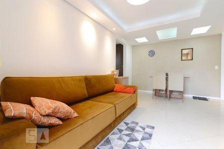 Sala de apartamento para alugar com 1 quarto, 65m² em Serraria, São José