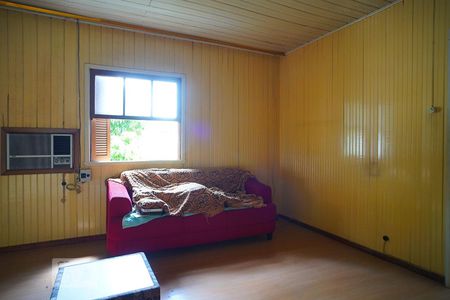 Sala de casa à venda com 4 quartos, 180m² em Mal. Rondon, Canoas
