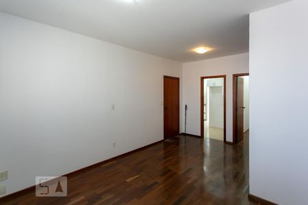 Sala de apartamento para alugar com 3 quartos, 86m² em Floresta, Belo Horizonte