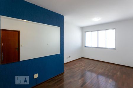 Sala de apartamento para alugar com 3 quartos, 86m² em Floresta, Belo Horizonte