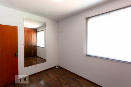 Quarto 1 de apartamento para alugar com 3 quartos, 86m² em Floresta, Belo Horizonte