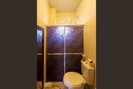 Casa de condomínio à venda com 50m², 2 quartos e 1 vaga Casa de condomínio à venda com 50m², 2 quartos e 1 vagaBanheiro