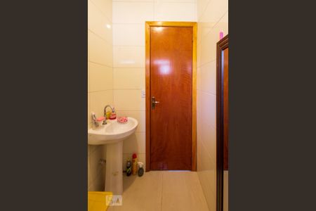 Casa de condomínio à venda com 50m², 2 quartos e 1 vaga Casa de condomínio à venda com 50m², 2 quartos e 1 vagaBanheiro