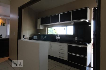 Cozinha de apartamento à venda com 3 quartos, 150m² em Estância Velha, Canoas