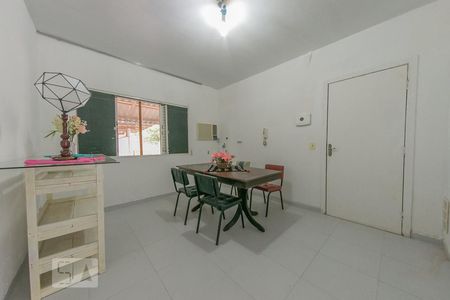 Sala de apartamento para alugar com 1 quarto, 80m² em Santa Felicidade, Curitiba