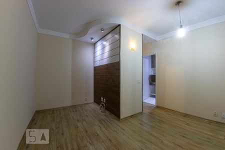 Sala de apartamento para alugar com 2 quartos, 54m² em Sítio da Figueira, São Paulo