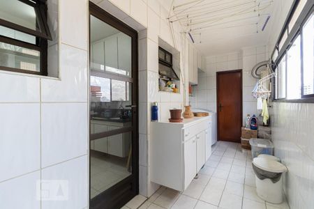 Apartamento à venda com 140m², 3 quartos e 4 vagas Apartamento à venda com 140m², 3 quartos e 4 vagasLavanderia