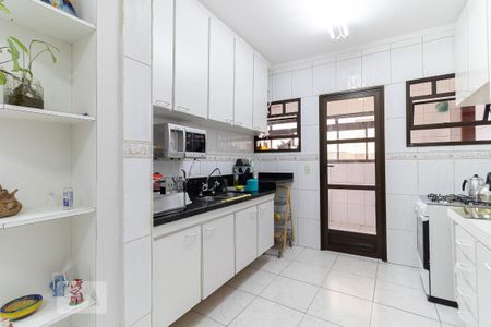 Apartamento à venda com 140m², 3 quartos e 4 vagas Apartamento à venda com 140m², 3 quartos e 4 vagasCozinha