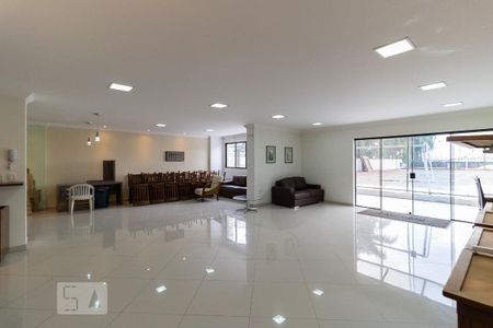 Apartamento à venda com 140m², 3 quartos e 4 vagas Apartamento à venda com 140m², 3 quartos e 4 vagasSalão de Festas