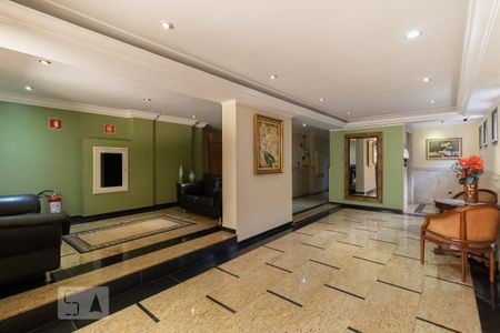 Apartamento à venda com 140m², 3 quartos e 4 vagas Apartamento à venda com 140m², 3 quartos e 4 vagasHall de Entrada