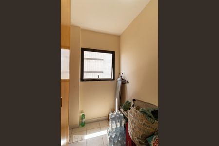 Apartamento à venda com 140m², 3 quartos e 4 vagas Apartamento à venda com 140m², 3 quartos e 4 vagasQuarto de Serviço