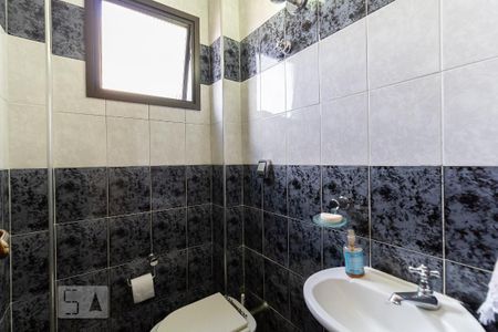 Apartamento à venda com 140m², 3 quartos e 4 vagas Apartamento à venda com 140m², 3 quartos e 4 vagasLavabo