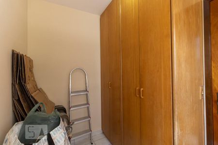 Apartamento à venda com 140m², 3 quartos e 4 vagas Apartamento à venda com 140m², 3 quartos e 4 vagasQuarto de Serviço