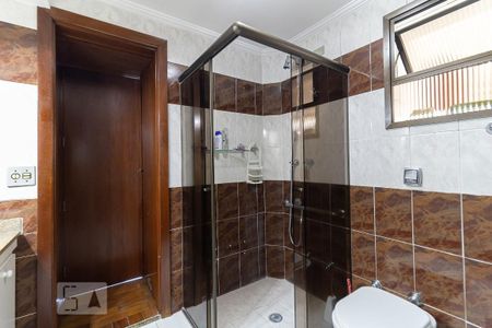 Apartamento à venda com 140m², 3 quartos e 4 vagas Apartamento à venda com 140m², 3 quartos e 4 vagasBanheiro da Suíte