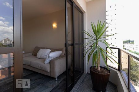 Apartamento à venda com 140m², 3 quartos e 4 vagas Apartamento à venda com 140m², 3 quartos e 4 vagasVaranda da Sala