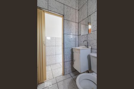 Detalhe do Banheiro de casa para alugar com 1 quarto, 40m² em Jardim Regina Alice, Barueri
