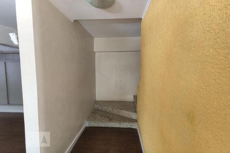 Escada de casa para alugar com 2 quartos, 100m² em Jardim America, São Leopoldo